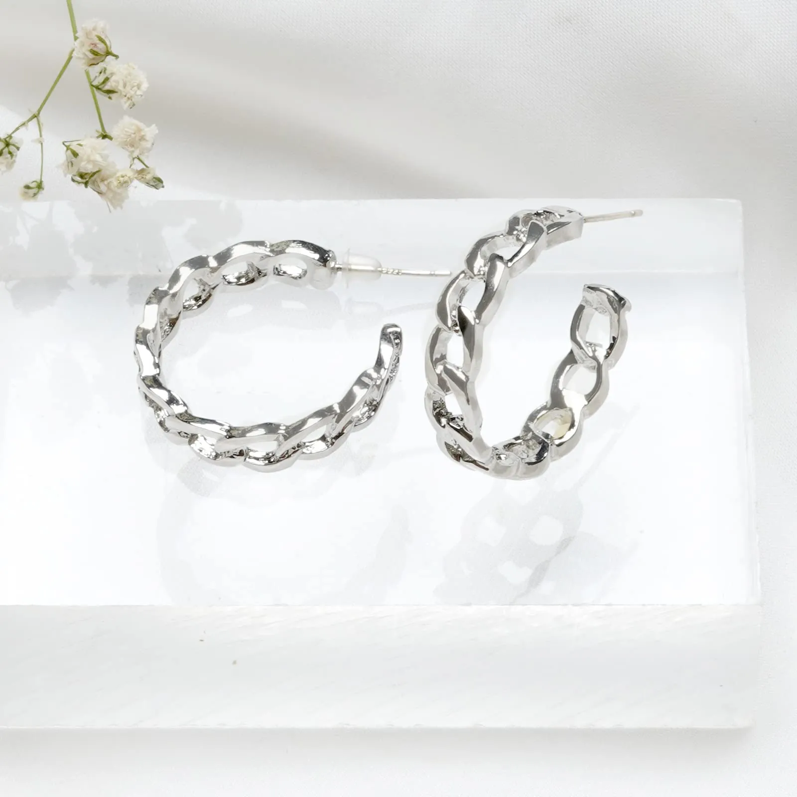 Joker & Witch Hint Chain Link Silver Hoop for Women